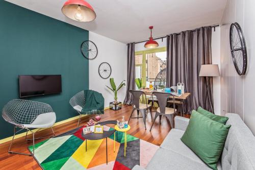 Sant Gervasi Apartment | Sweett - Diagonal - Francesc Macia