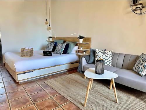 Poblenou Apartment | ツ Loft with Private Terrace 5 Minutes Walking from the Beach