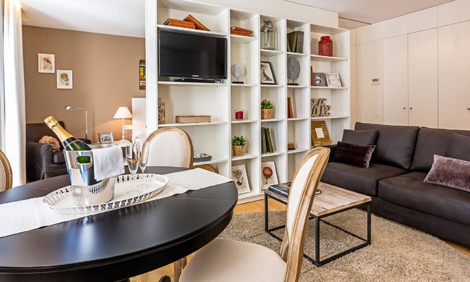Poblenou Apartment | UD Rambla Suites & Pool 61C (1BR) Suite