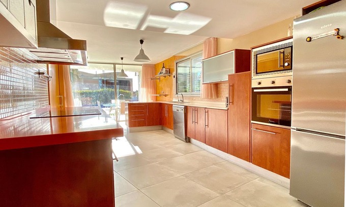 L Almadrava Villa | Villa Almadrava Stunning Villa 300m to the beach Free wifi