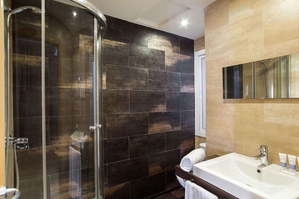 Photo of Bathroom in El Born