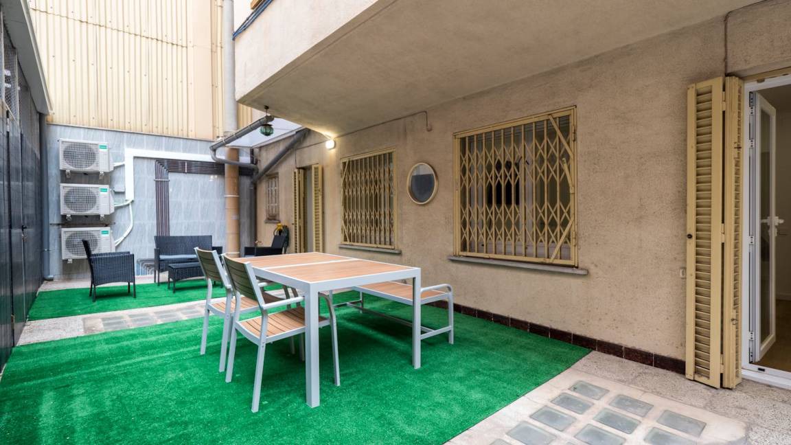 Photo of Patio Balcony in Sants