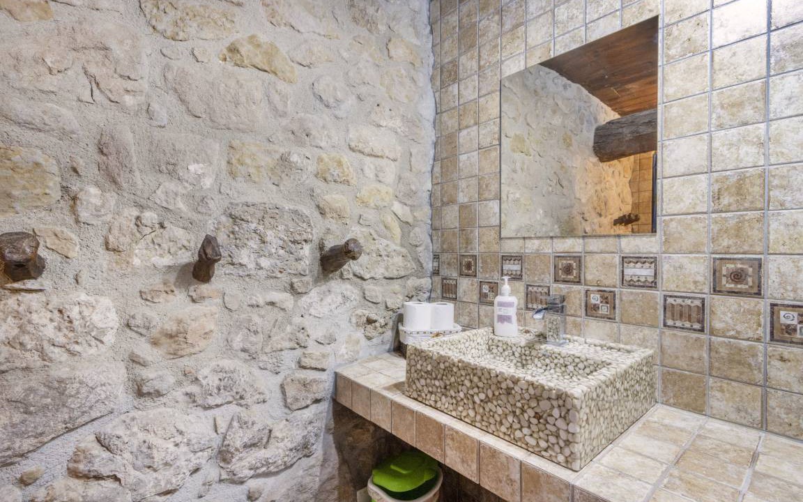 Photo of Bathroom in Casserres