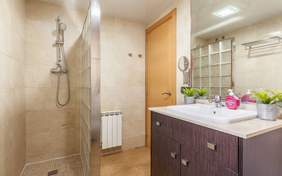 Photo of Bathroom in Canyelles