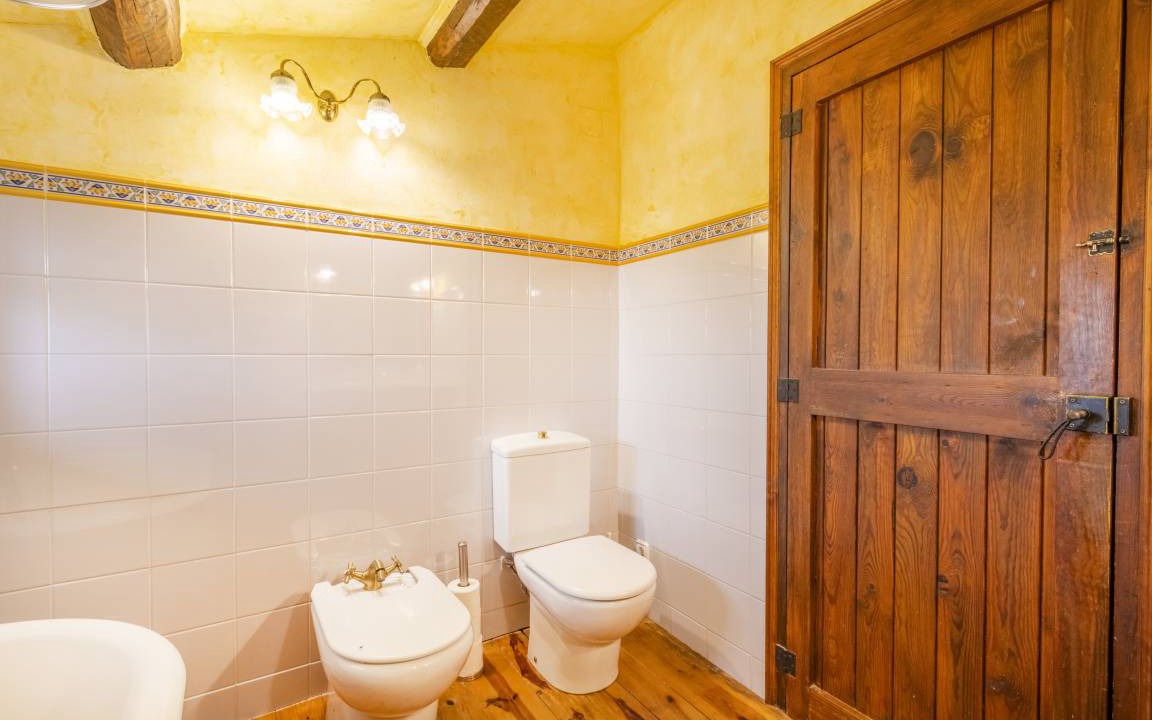 Photo of Bathroom in Casserres