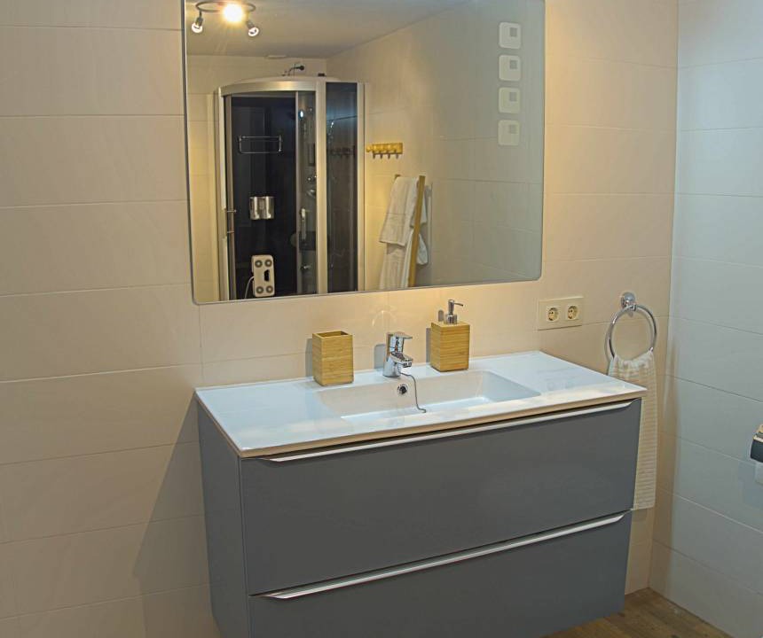 Photo of Bathroom in Castelladral