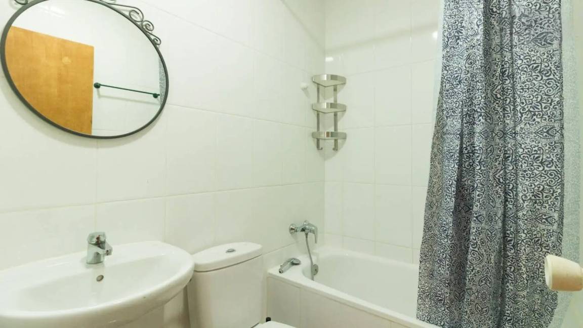 Photo of Bathroom in El Camp de l'Arpa del Clot