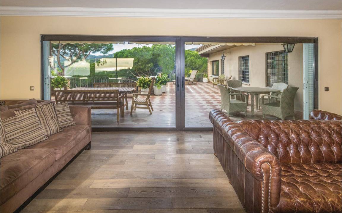 Photo of Others in Cabrils