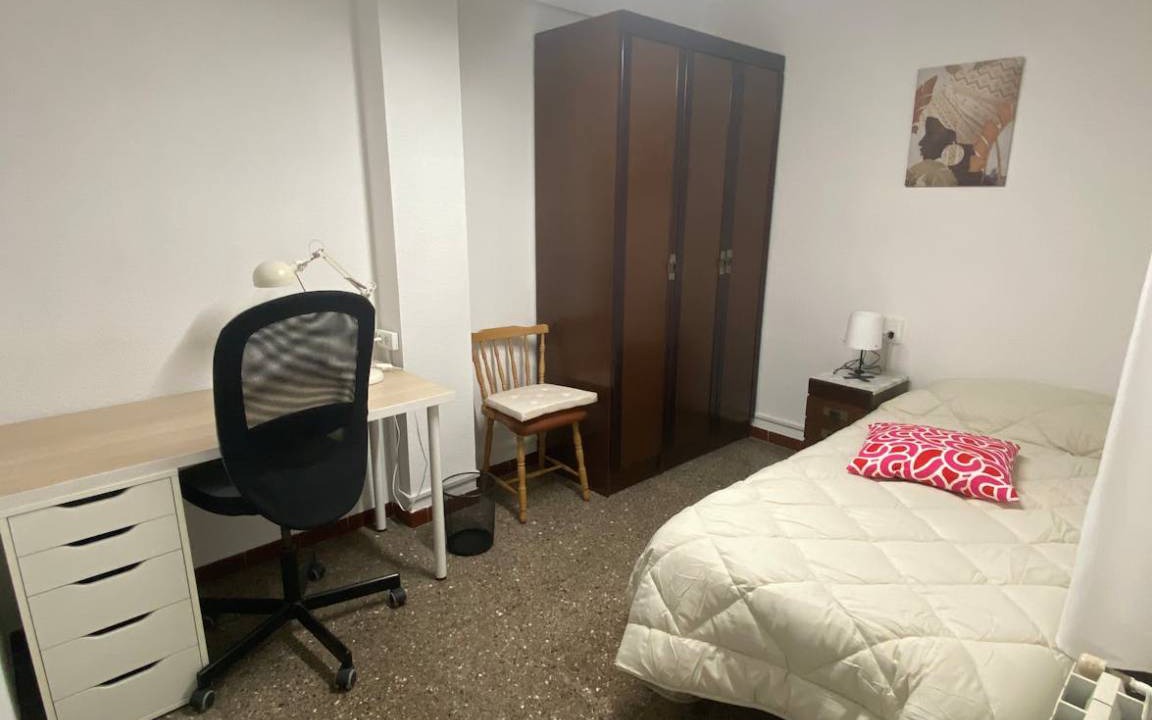 Photo of Bedroom in Terrassa