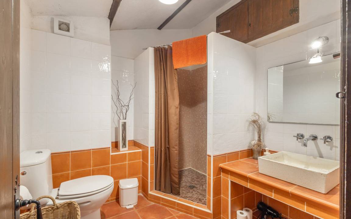Photo of Bathroom in Dosrius