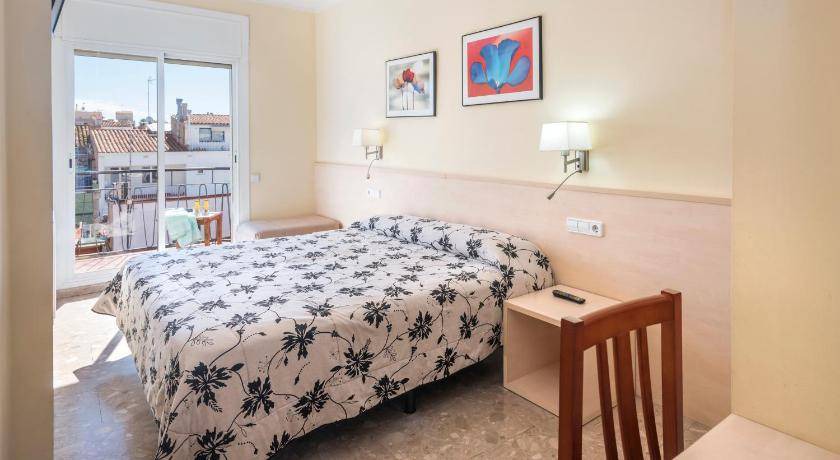 Photo of Bedroom in Badalona