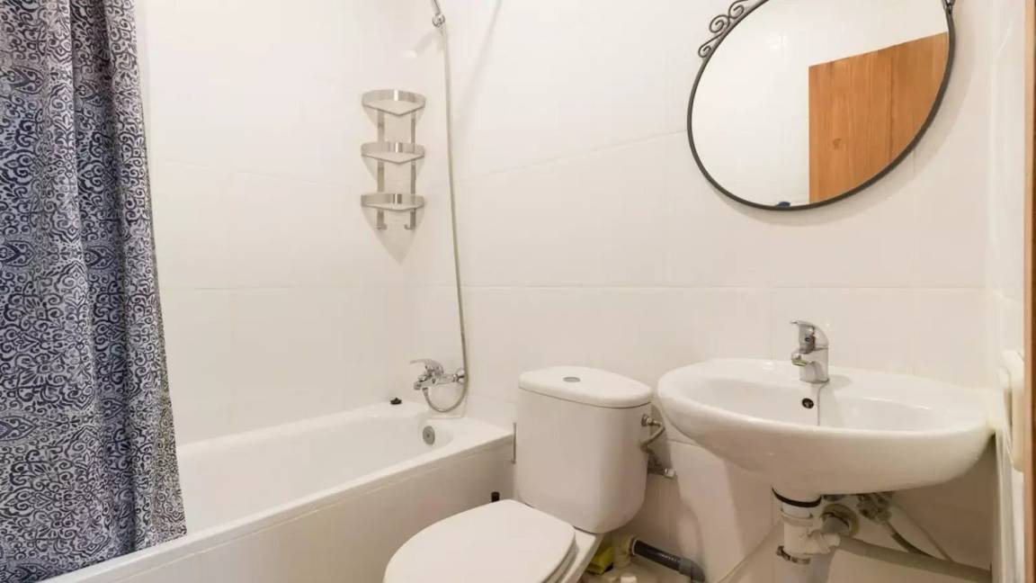 Photo of Bathroom in El Camp de l'Arpa del Clot