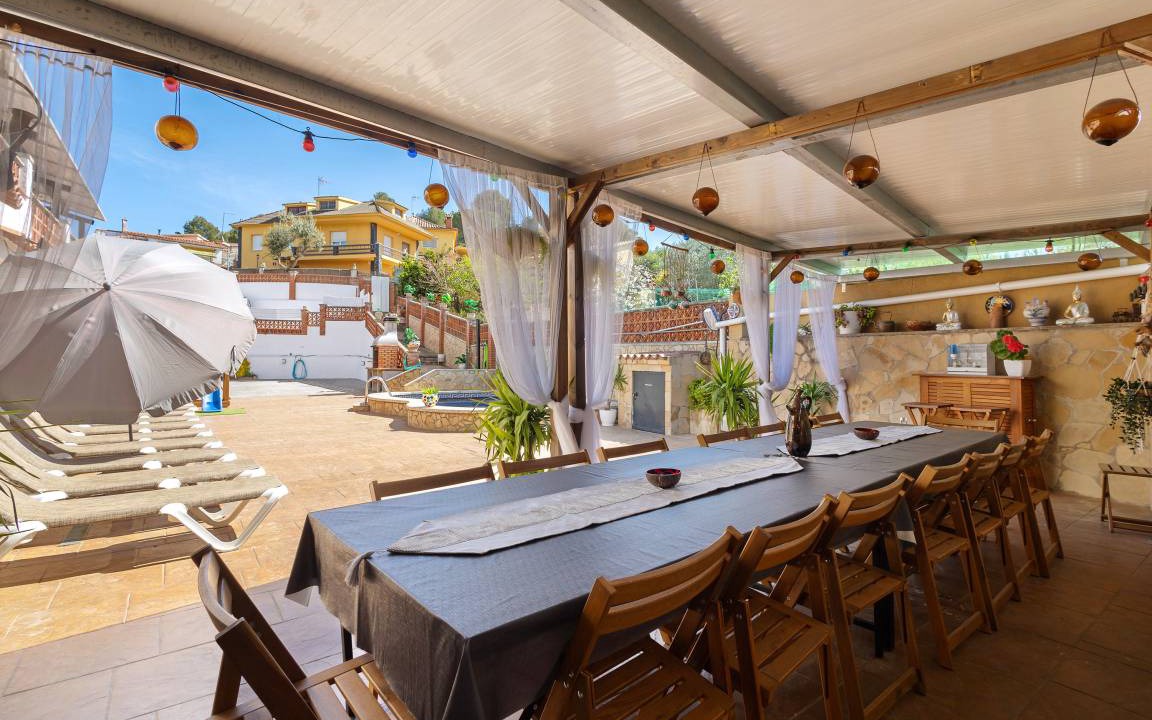 Photo of Patio Balcony in Rubi
