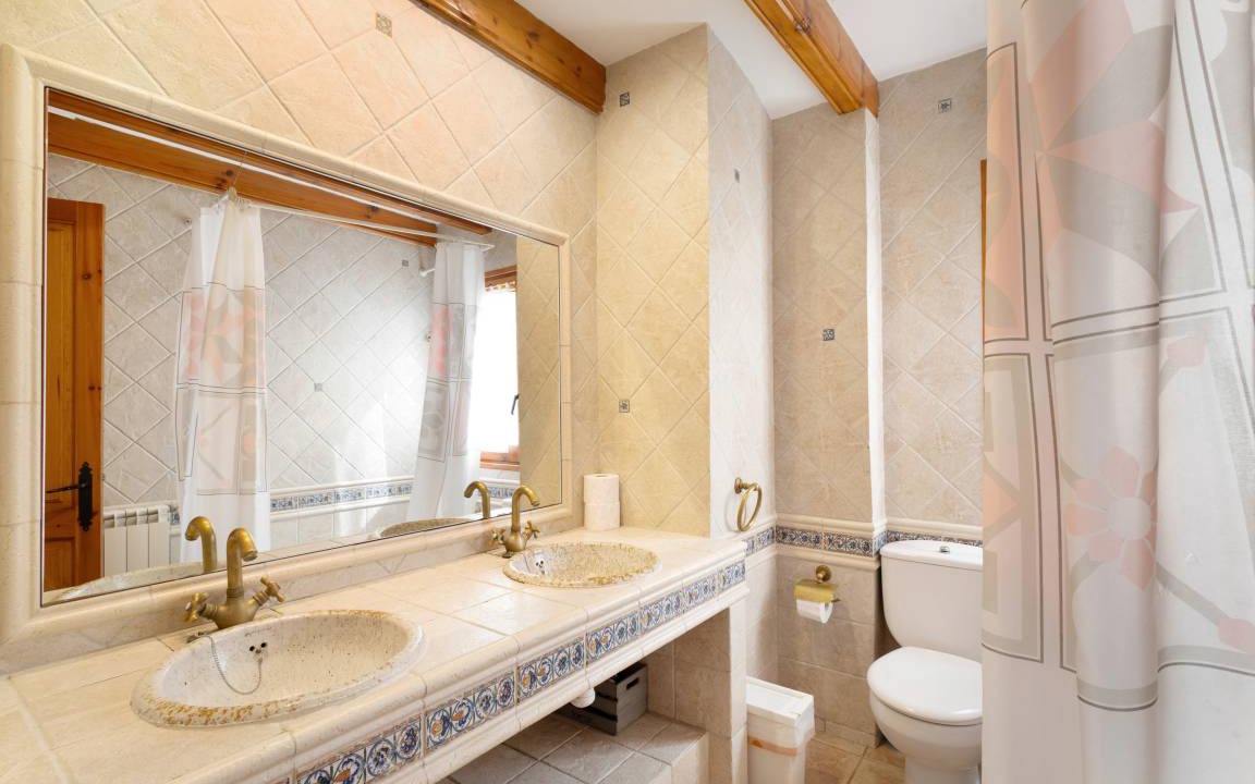Photo of Bathroom in Sagas