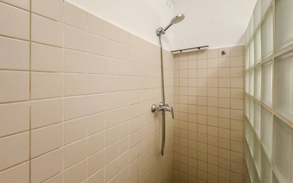 Photo of Bathroom in Sants