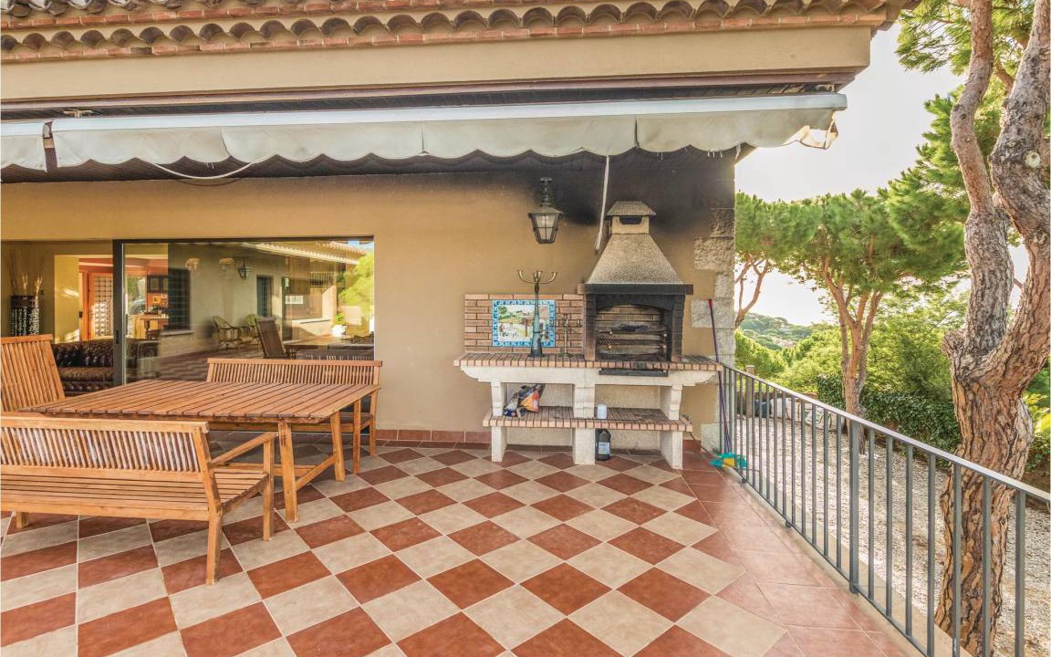 Photo of Others in Cabrils