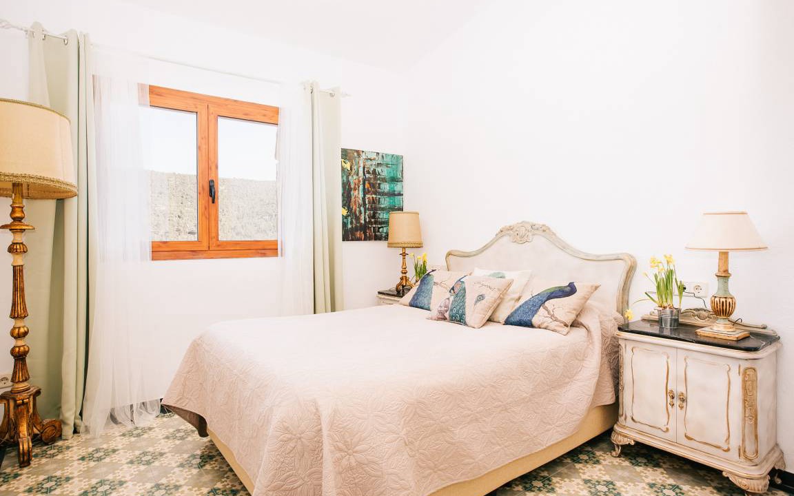 Photo of Bedroom in Castellfollit del Boix