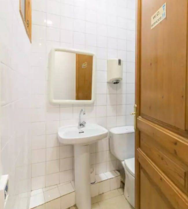 Photo of Bathroom in Sants