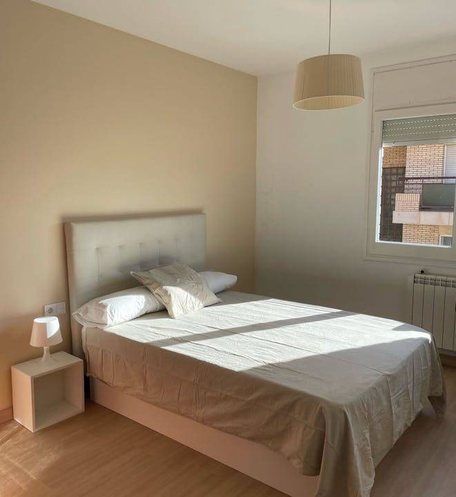 Photo of Bedroom in Placa Catalunya - Saldes