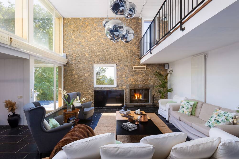 Photo of Livingroom in Castellcir