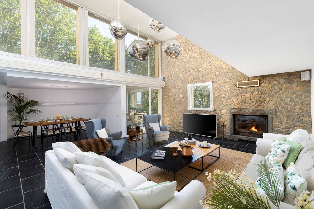 Photo of Livingroom in Castellcir
