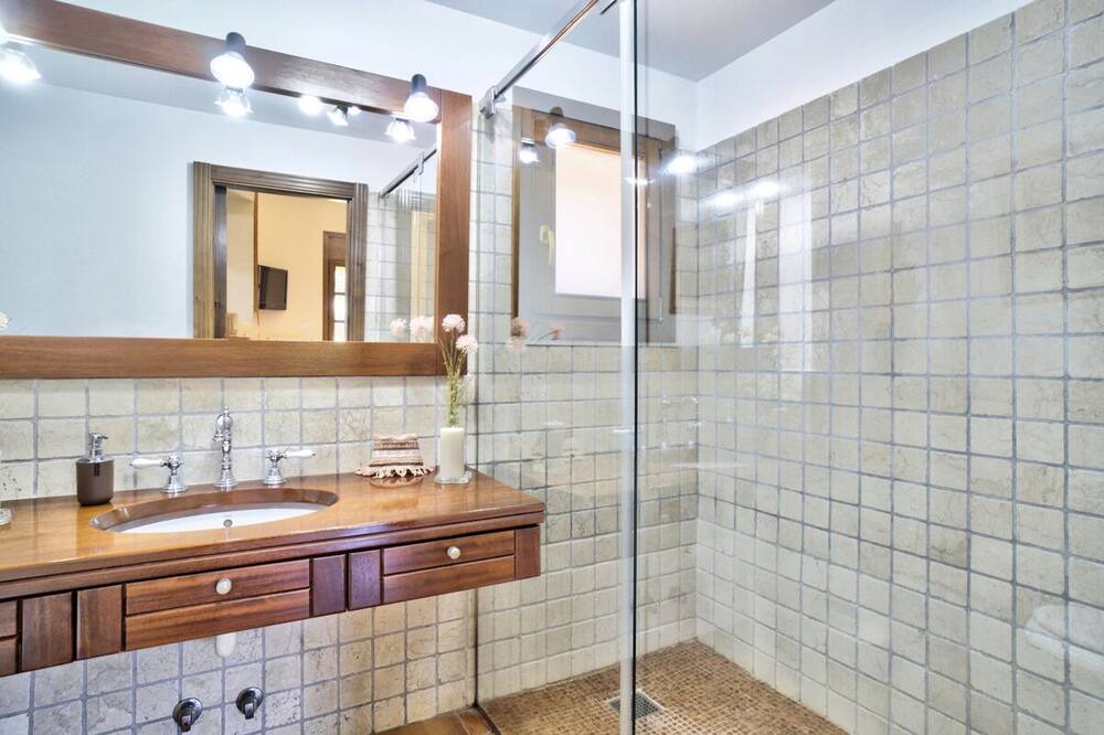 Photo of Bathroom in Sant Andreu de Llavaneres