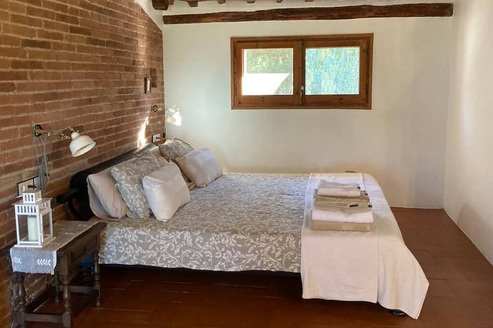 Photo of Bedroom in Els Hostalets de Pierola