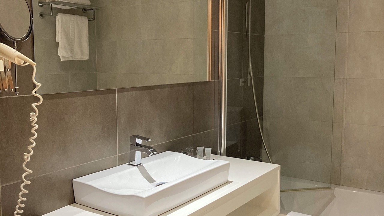 Photo of Bathroom in Vallromanes