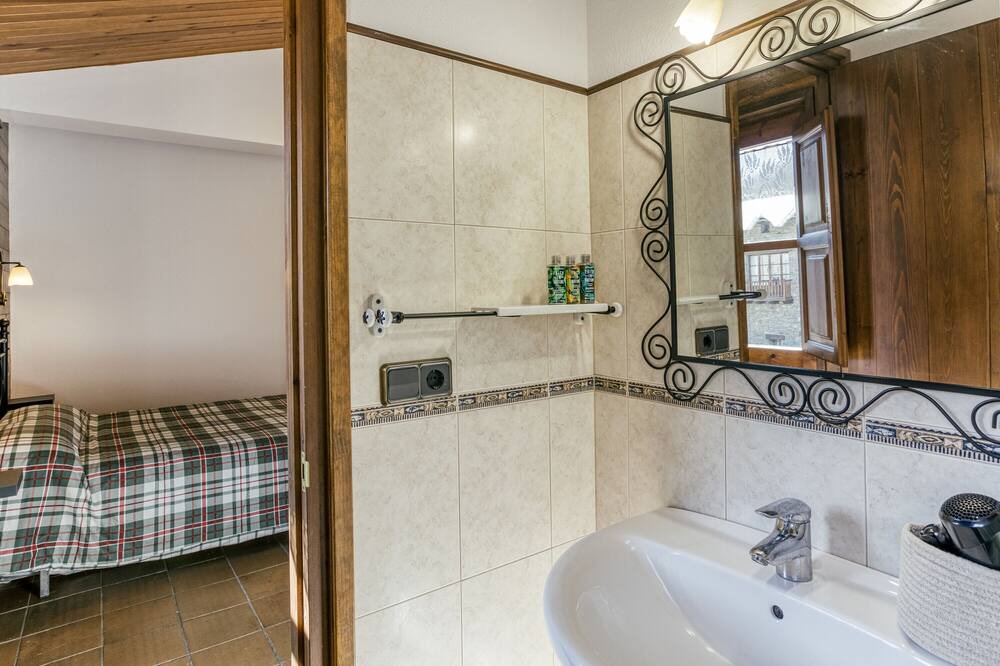 Photo of Bathroom in Rupit I Pruit