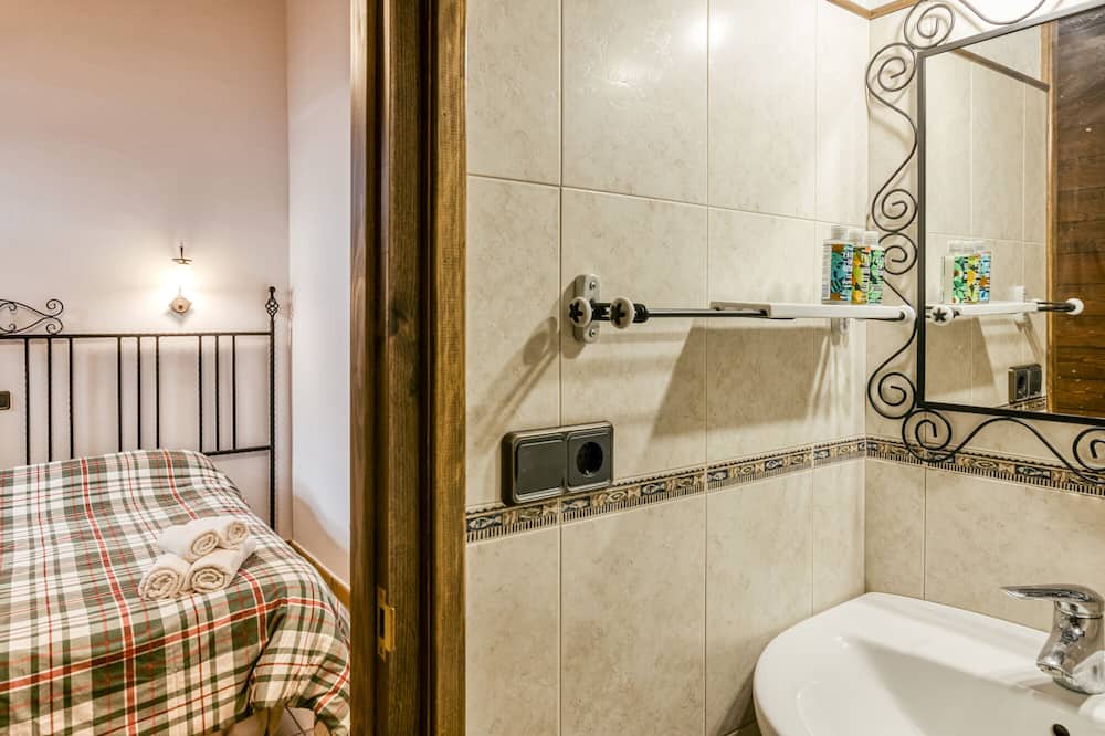 Photo of Bathroom in Rupit I Pruit