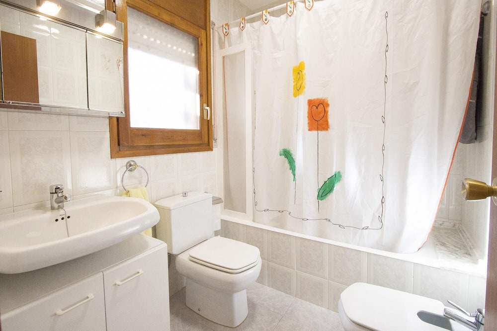 Photo of Bathroom in Piera