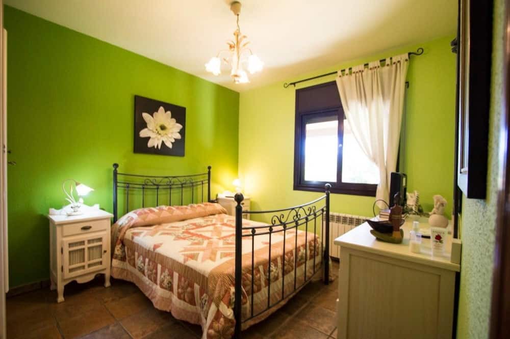 Photo of Bedroom in Vacarisses