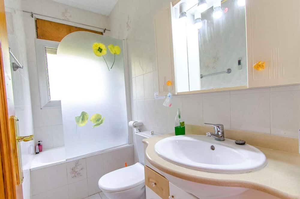 Photo of Bathroom in Castellet i la Gornal