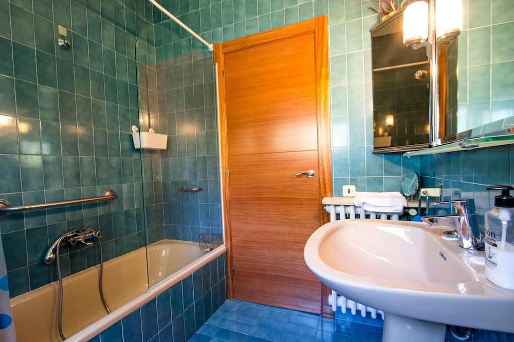 Photo of Bathroom in Castellar del Valles