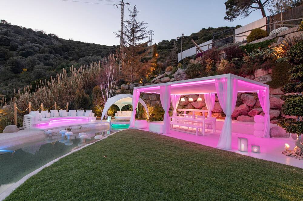 Photo of Outdoor in Mas Ram
