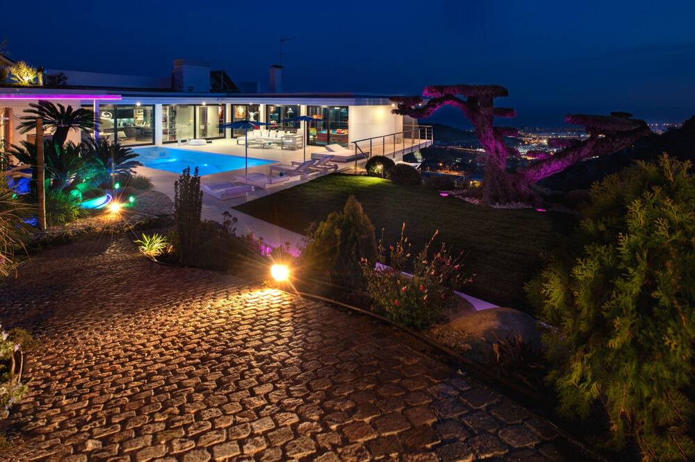 Photo of Outdoor in Mas Ram