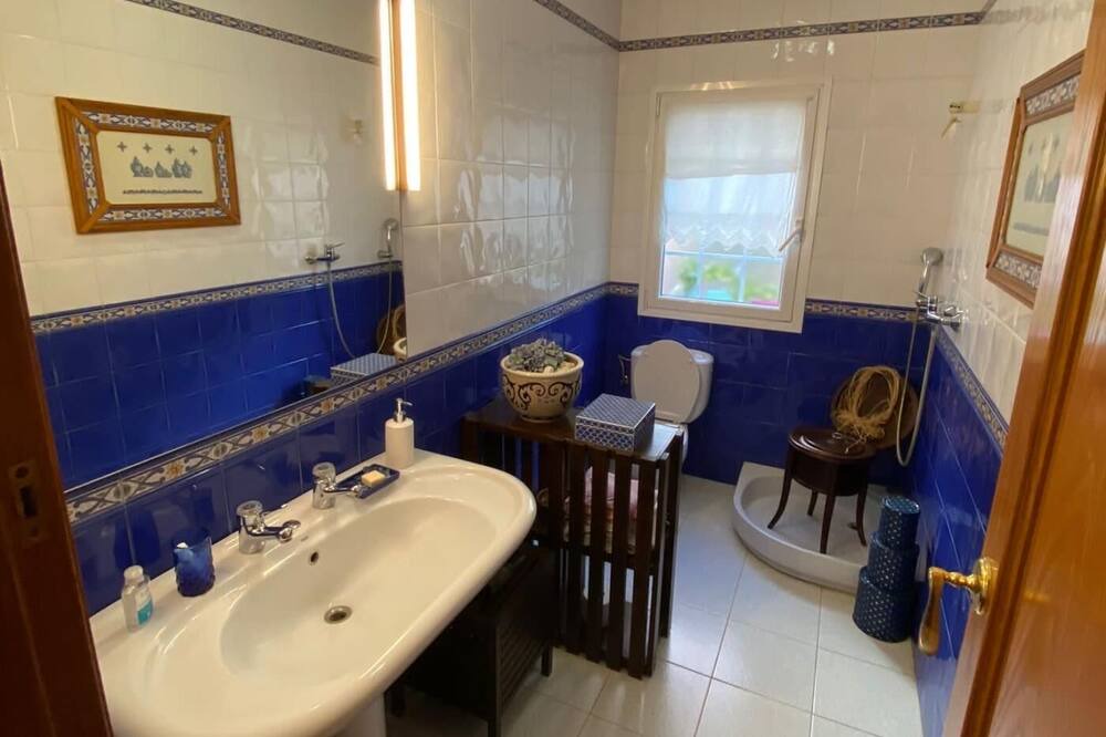 Photo of Bathroom in Masnou