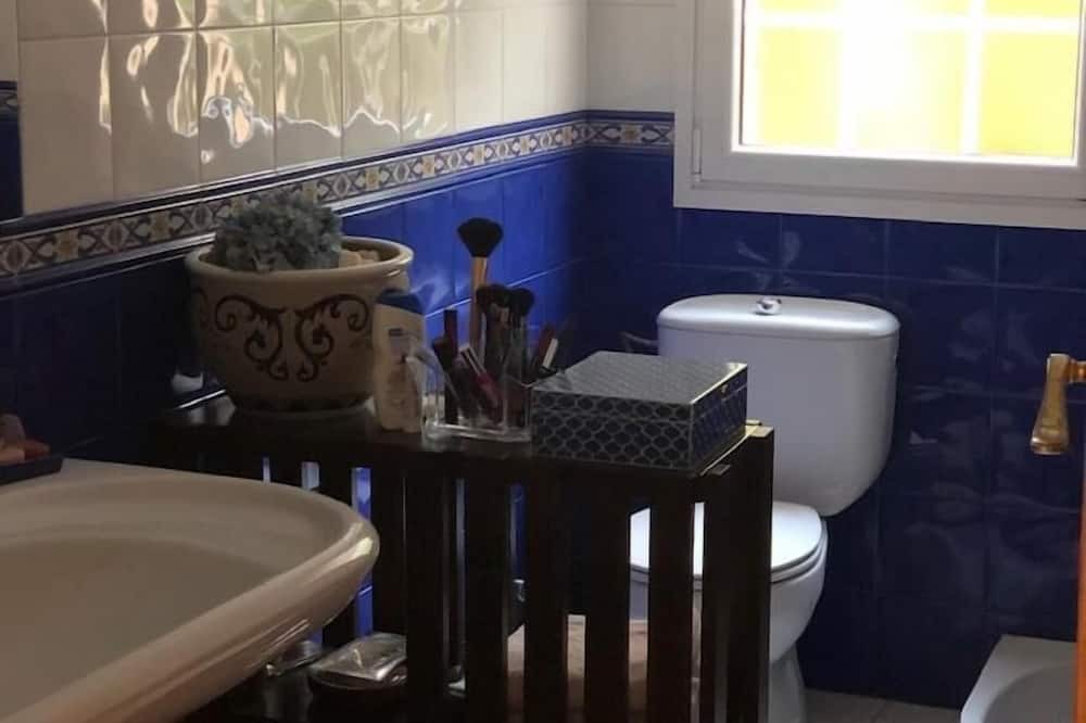 Photo of Bathroom in Masnou