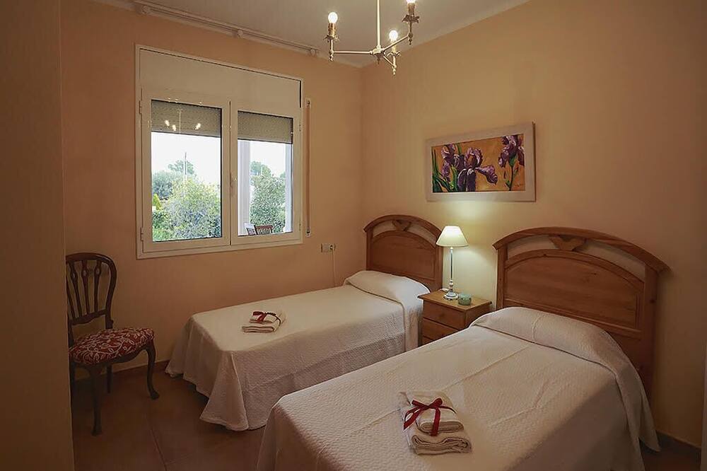 Photo of Bedroom in L Almadrava
