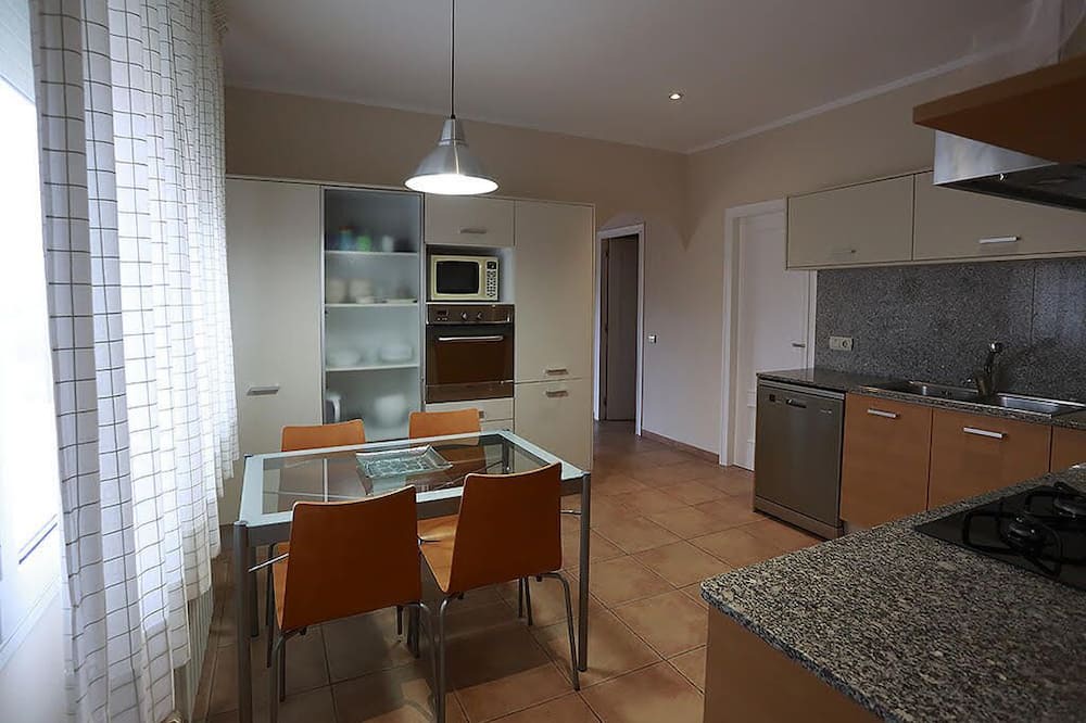 Photo of Kitchen in L Almadrava
