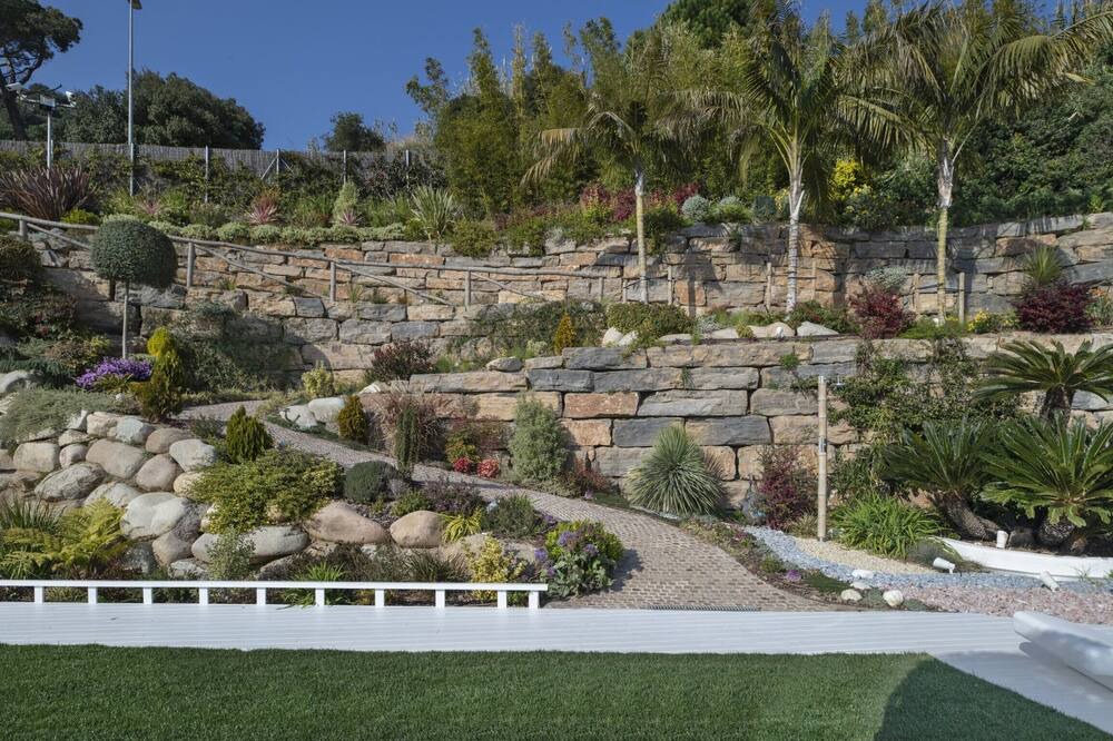 Photo of Outdoor in Mas Ram