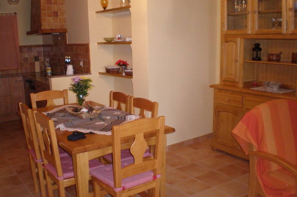 Photo of Livingroom in Maians