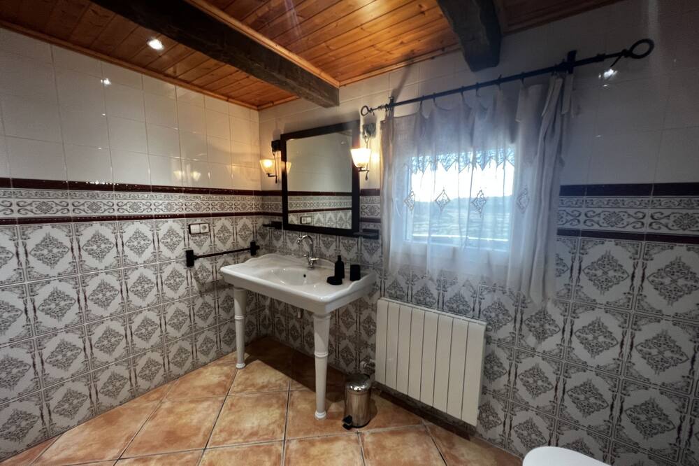 Photo of Bathroom in Caserio De Ca'n Rosell
