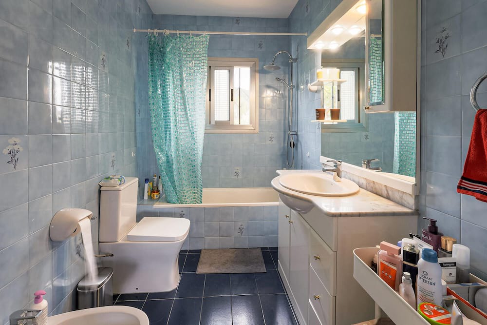 Photo of Bathroom in Tordera