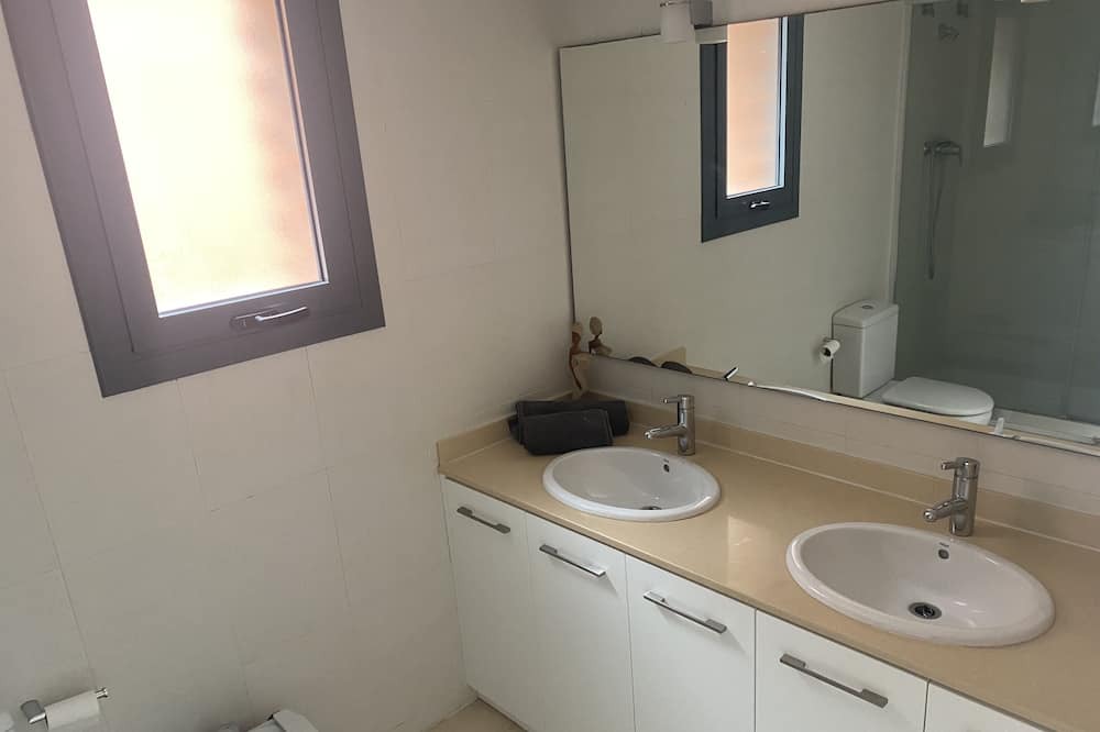 Photo of Bathroom in Gava