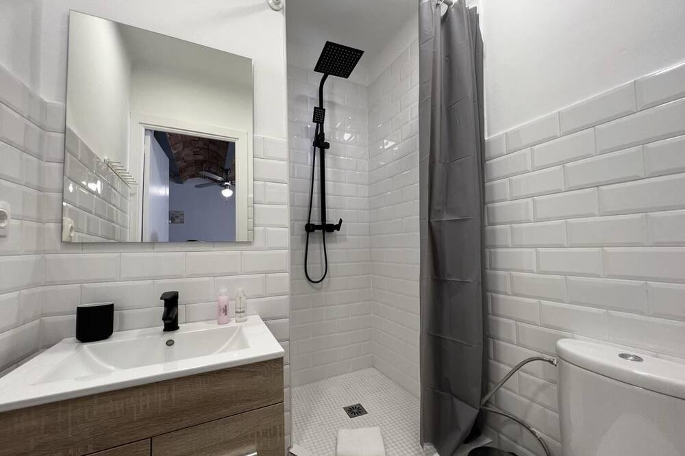 Photo of Bathroom in Collblanc y La Torrassa