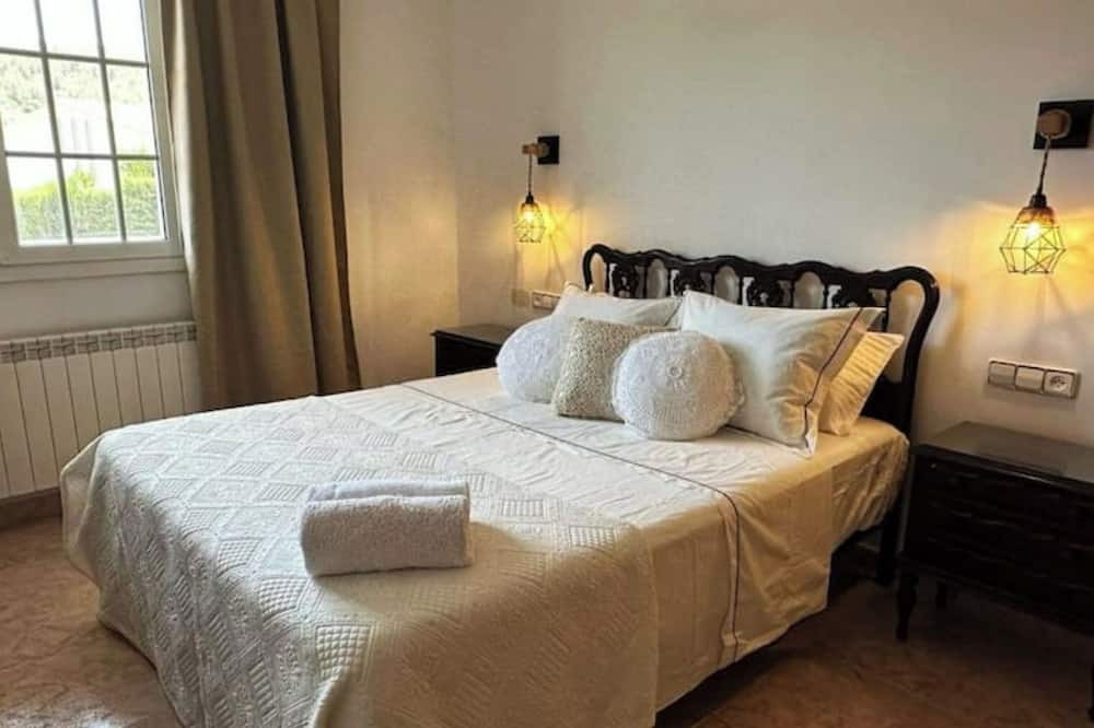 Photo of Bedroom in Canyelles