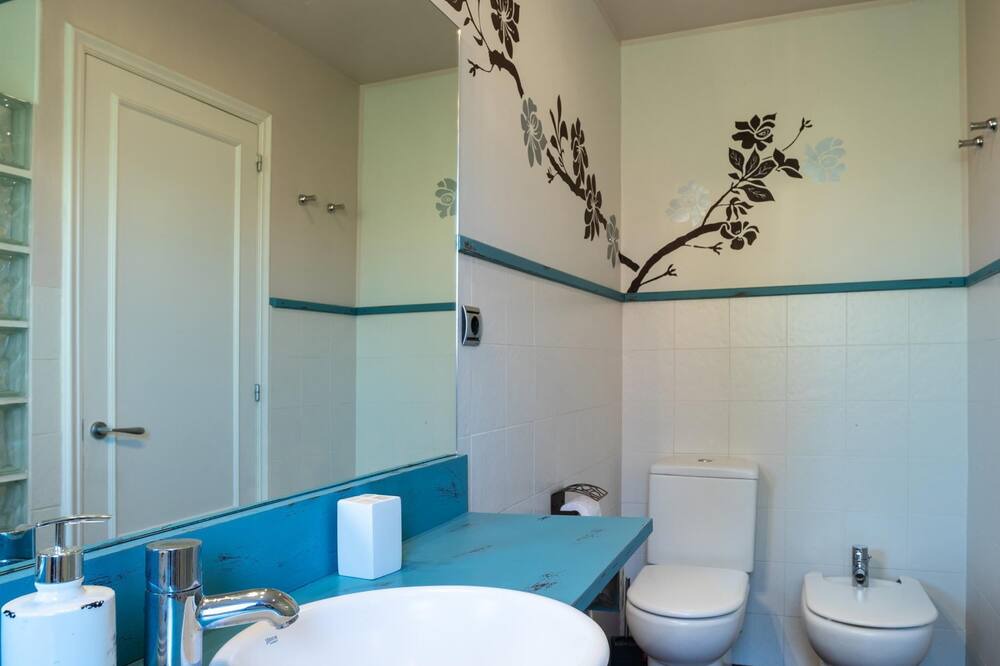 Photo of Bathroom in Alella