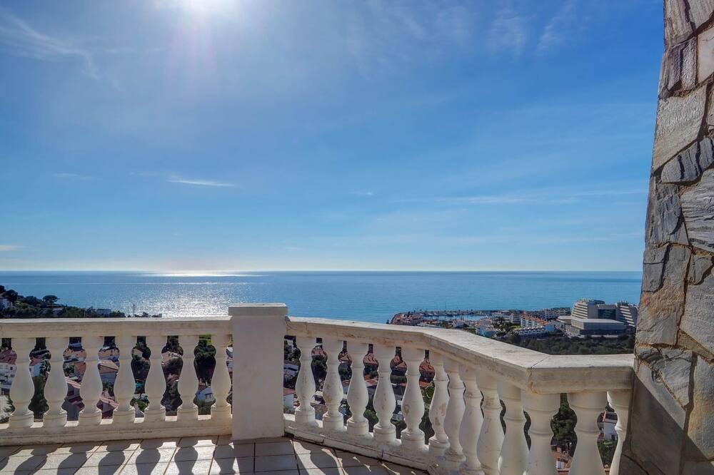 Photo of Others in Sitges