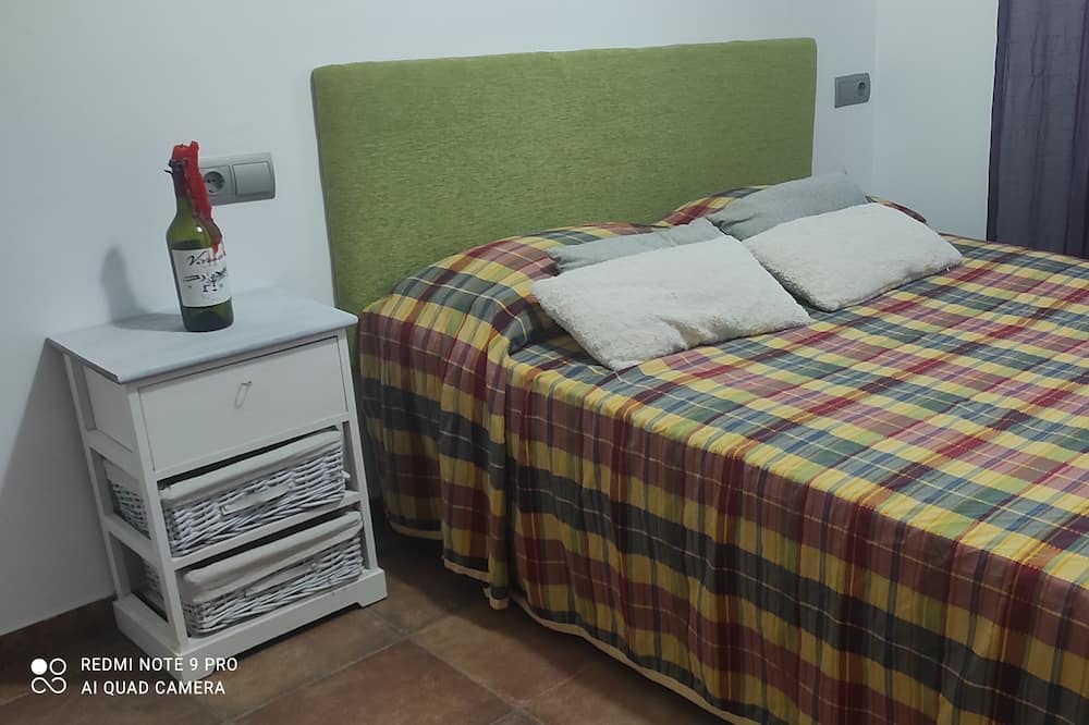 Photo of Bedroom in L Almadrava